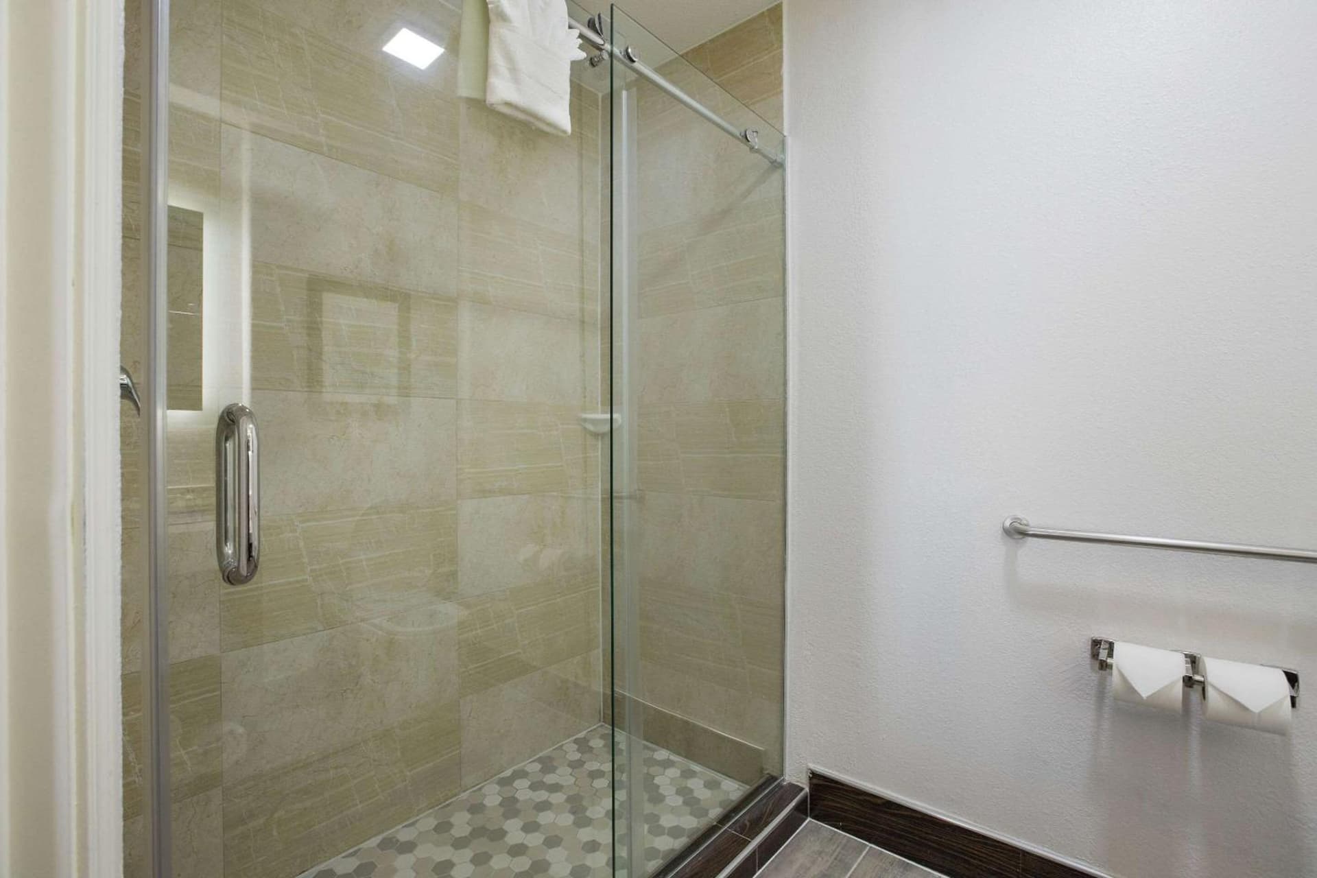 The Leo Collection Detroit, an Ascend Collection Hotel gallery photo in Lincoln Park, MI — image 32