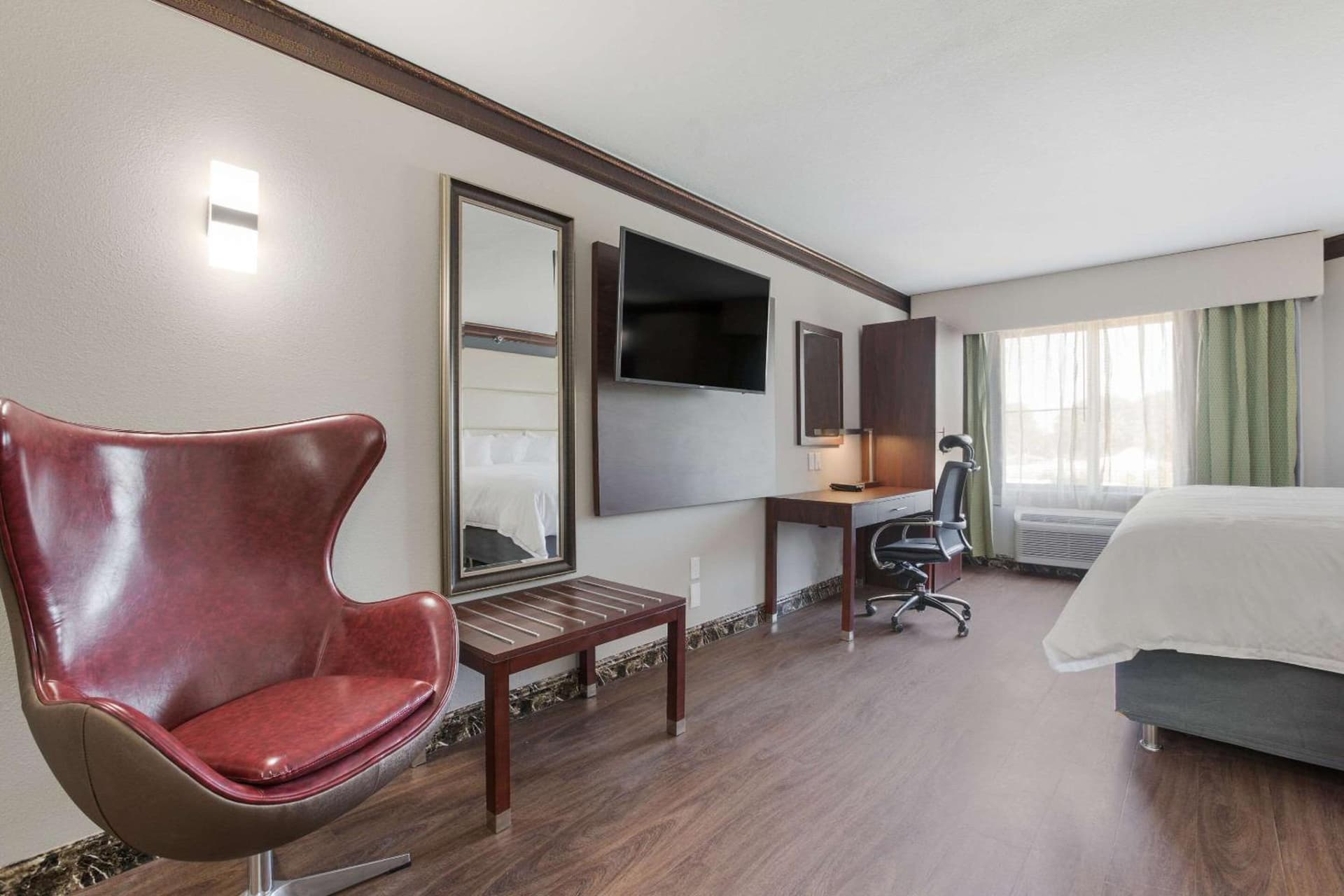 The Leo Collection Detroit, an Ascend Collection Hotel gallery photo in Lincoln Park, MI — image 75