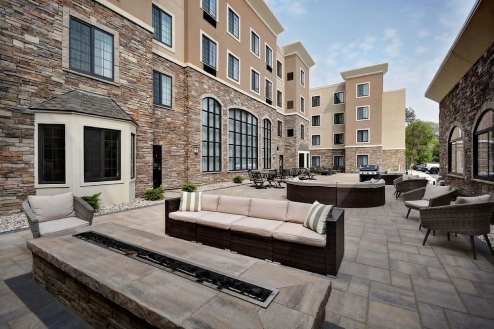 Staybridge Suites - Southgate - Detroit Area by IHG gallery photo in Southgate, MI — image 4