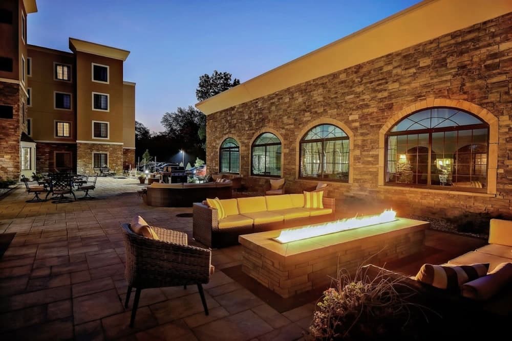 Staybridge Suites - Southgate - Detroit Area by IHG gallery photo in Southgate, MI — image 7