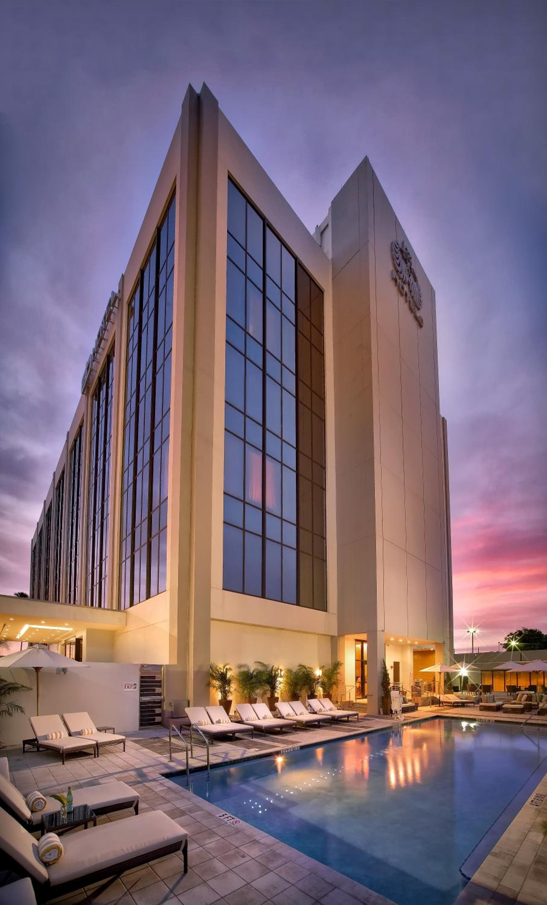 EB Hotel Miami Airport — hotel in Miami Beach, Florida