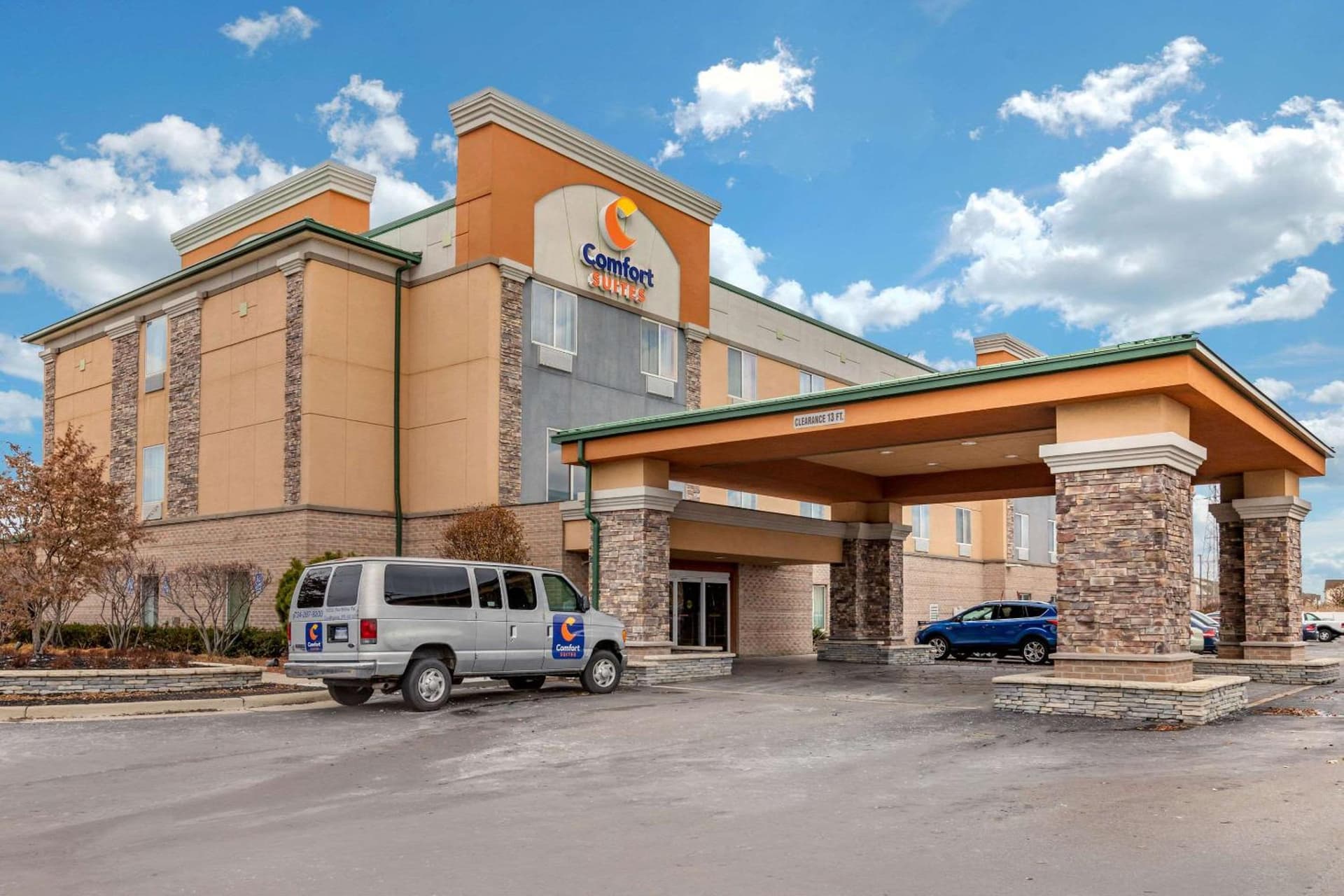 Comfort Suites Southgate-Detroit — hotel in Woodhaven, Michigan