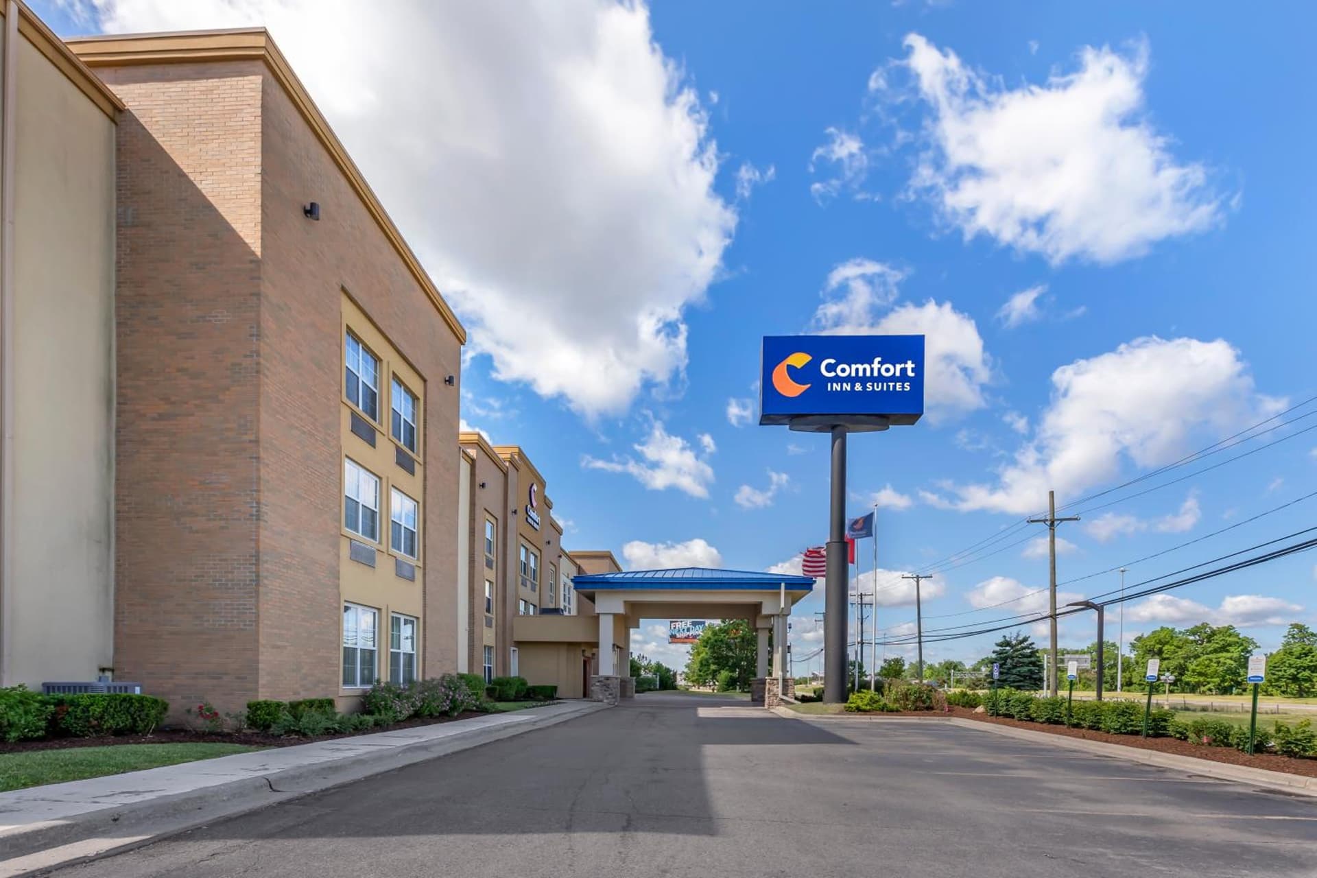 Comfort Inn & Suites Allen Park - Dearborn — hotel in Detroit, Michigan