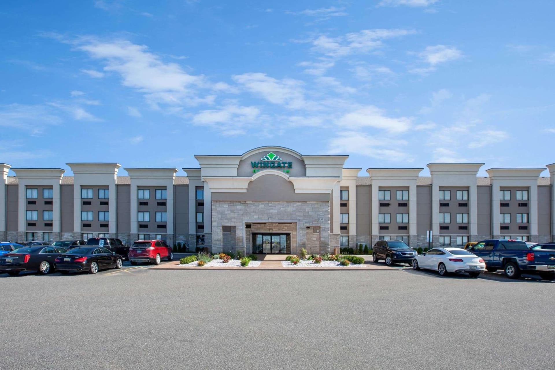 Wingate by Wyndham Detroit Metro Airport — hotel in Woodhaven, Michigan