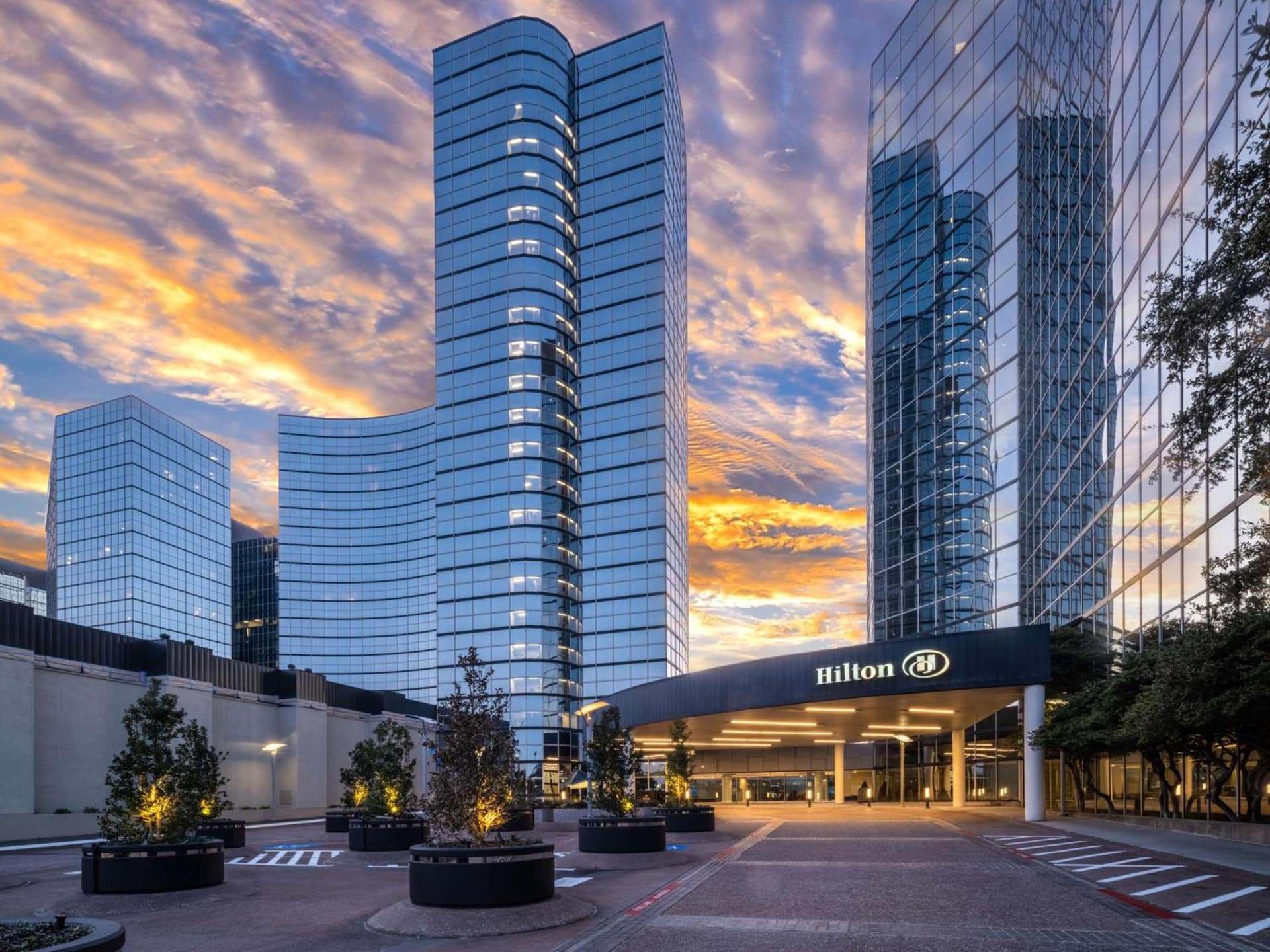 Hilton Dallas Lincoln Centre by the Galleria exterior in Dallas, Texas
