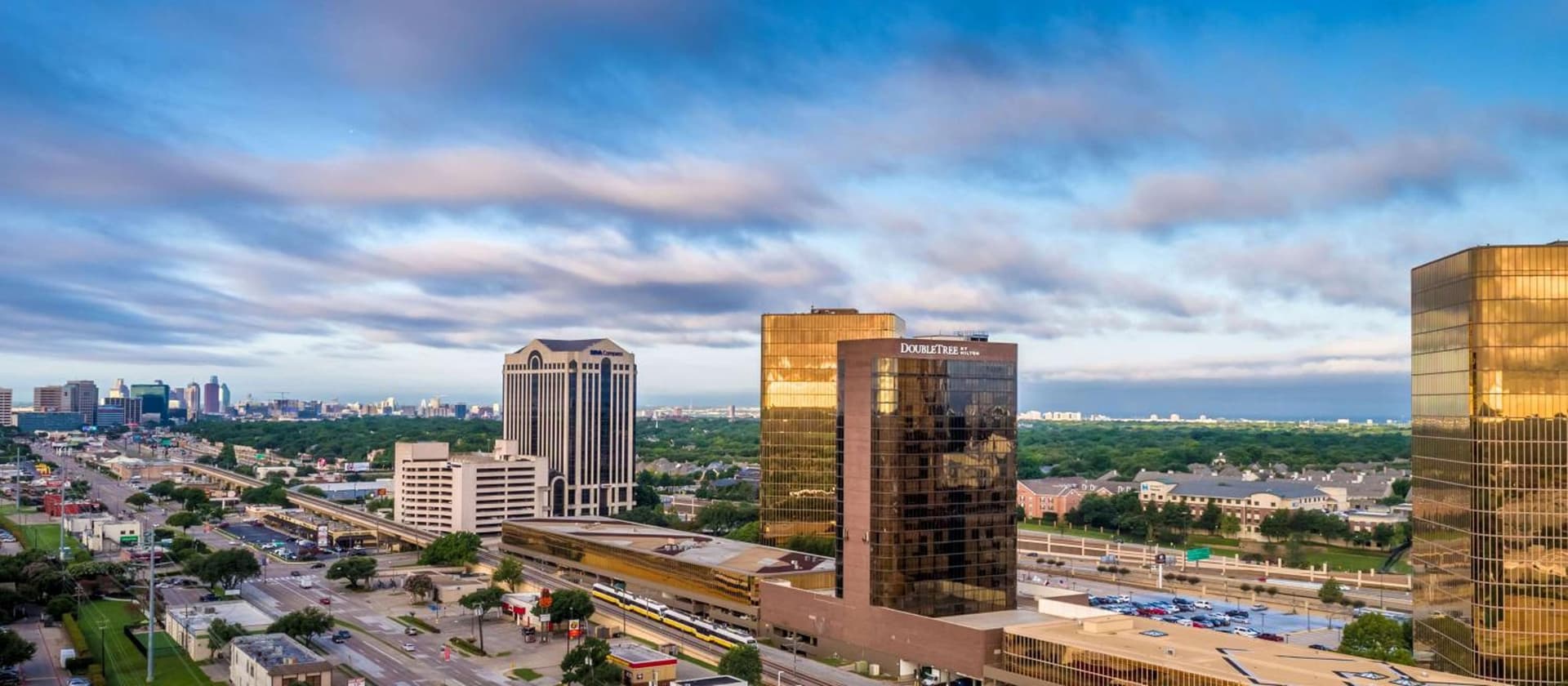 DoubleTree by Hilton Hotel Dallas Campbell Centre — hotel in Dallas, Texas