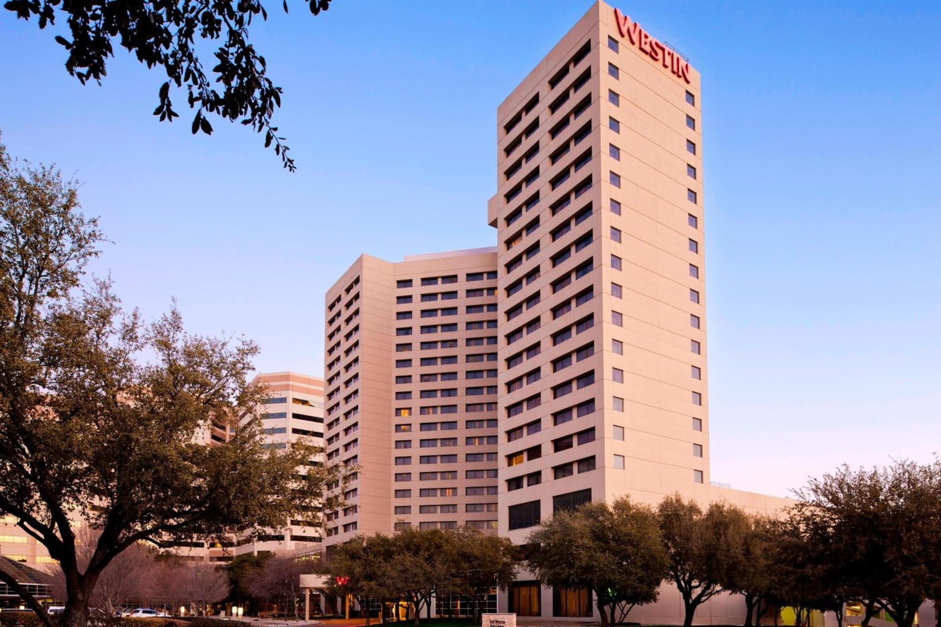 The Westin Dallas Park Central — hotel in Dallas, Texas