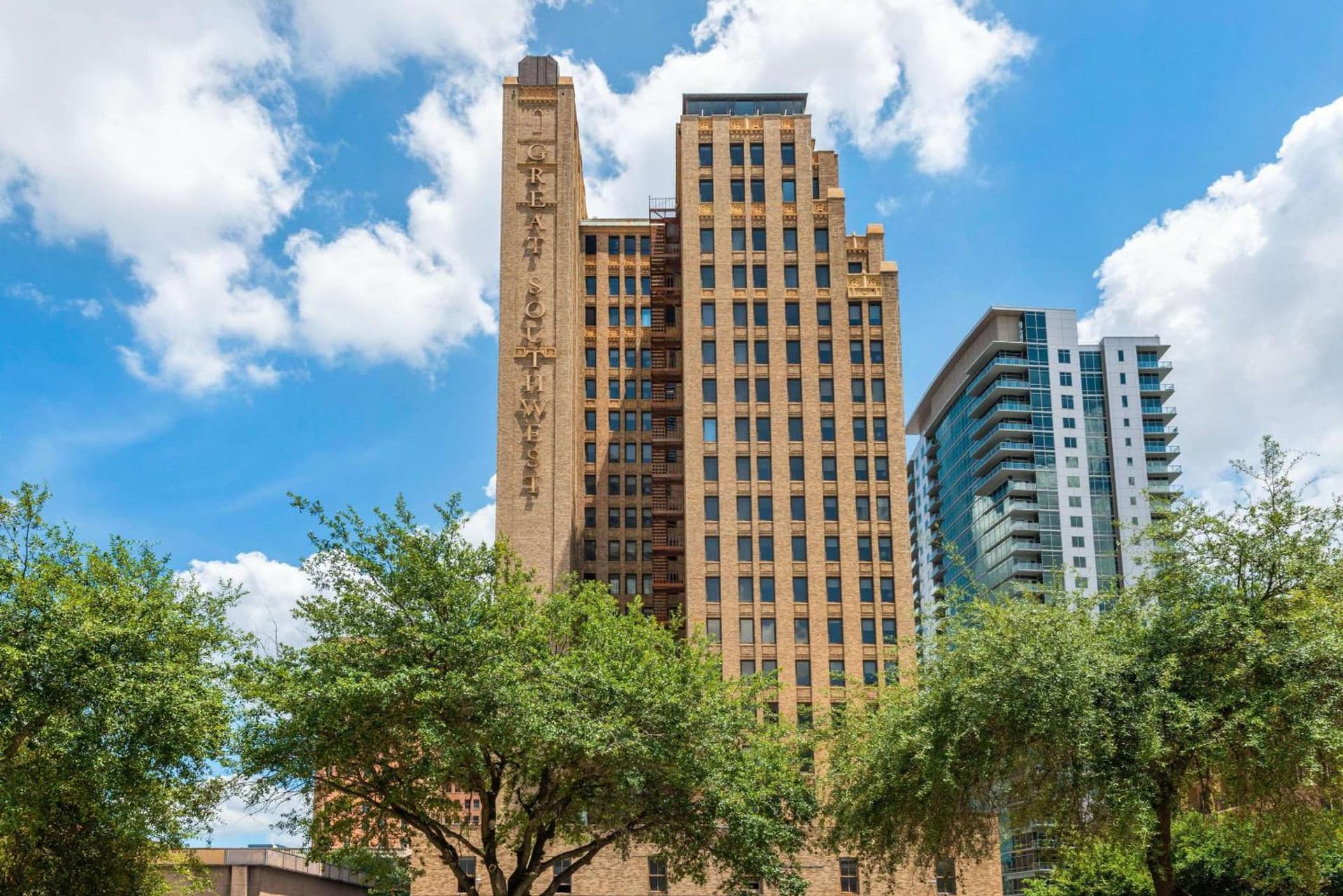 Cambria Hotel Houston Downtown Convention Center — hotel in Houston, Texas