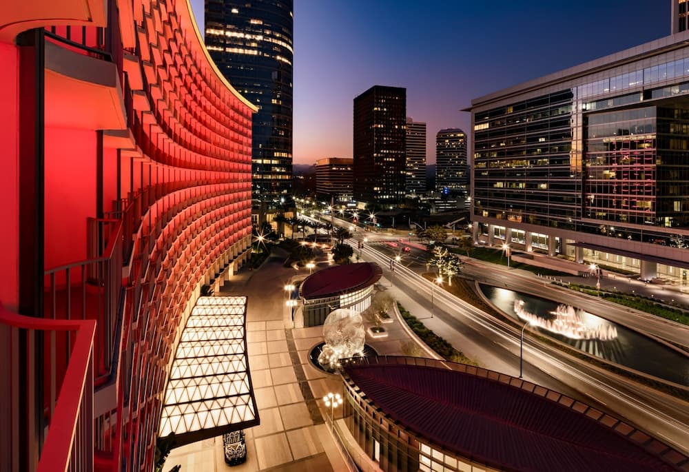 Fairmont Century Plaza Gold Experience — hotel in Los Angeles, California
